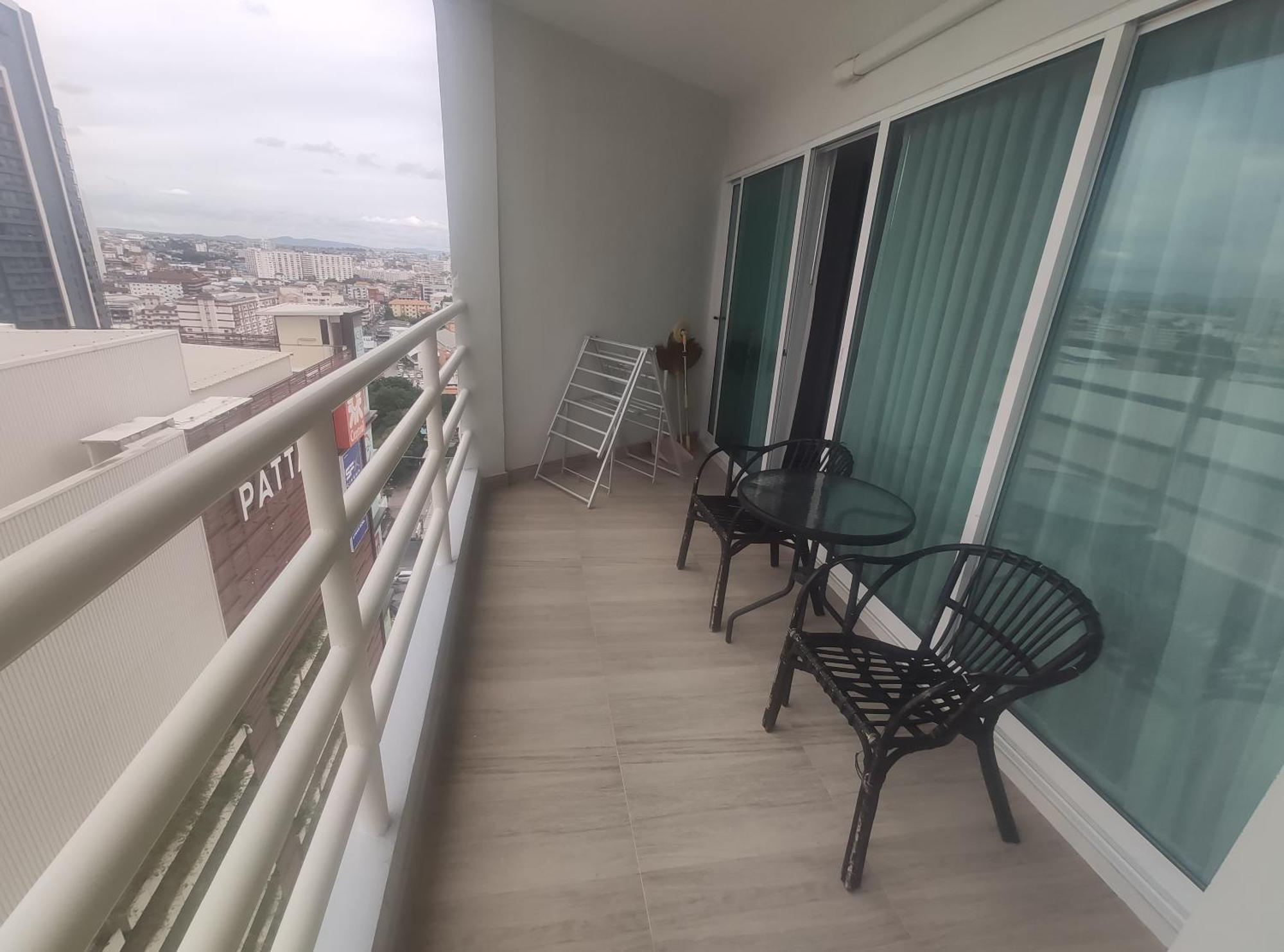 View Talay 6 Pattaya Beach By Anatolia Condo Suite Екстериор снимка