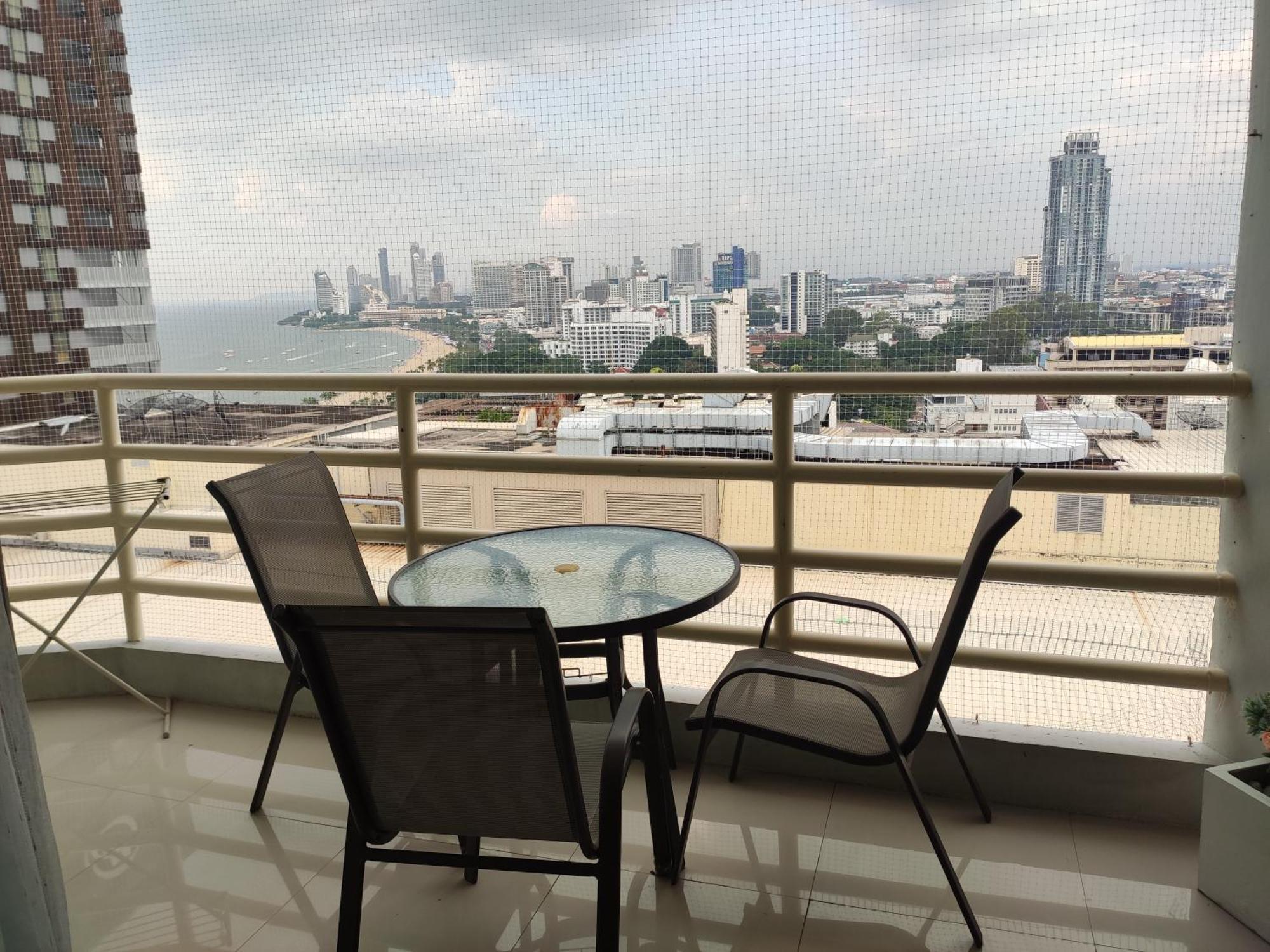 View Talay 6 Pattaya Beach By Anatolia Condo Suite Екстериор снимка