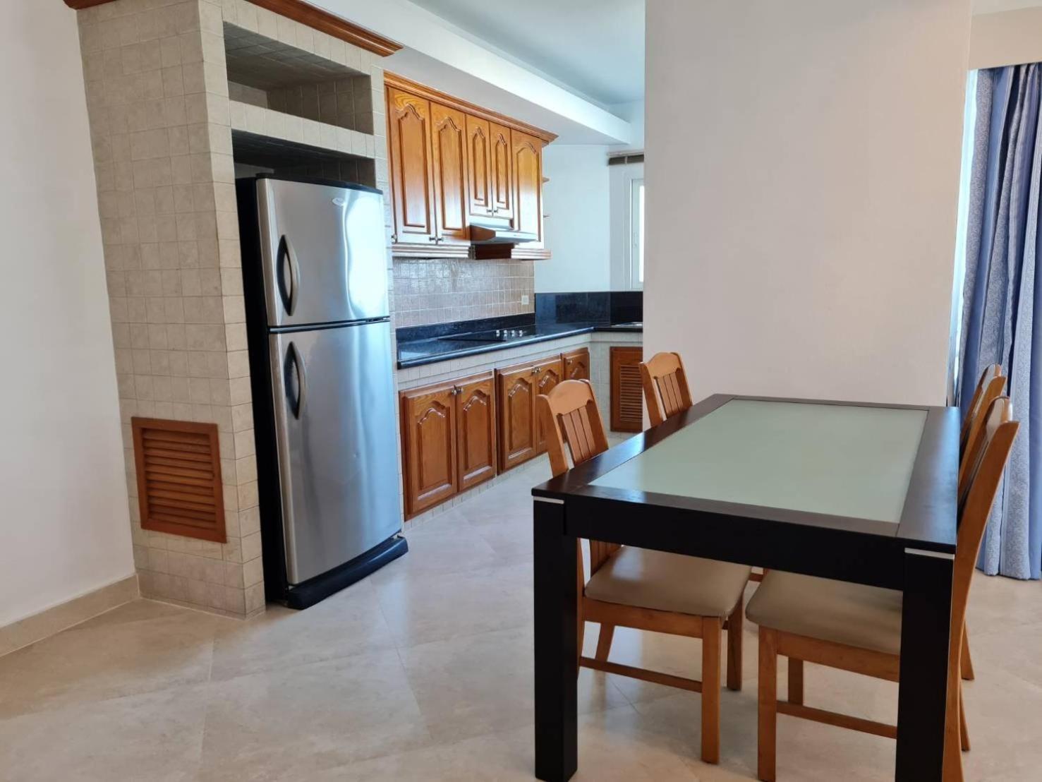 View Talay 6 Pattaya Beach By Anatolia Condo Suite Екстериор снимка
