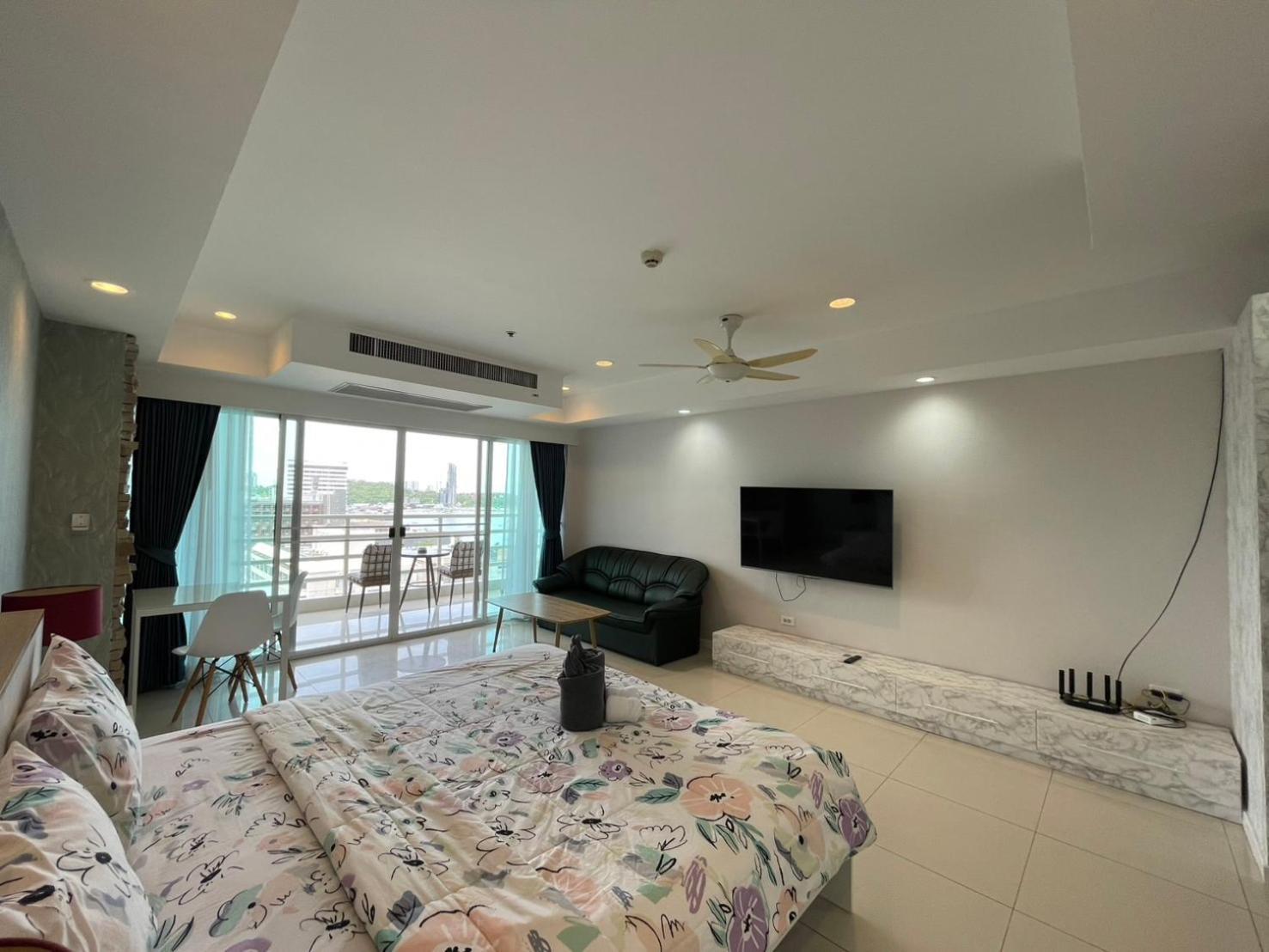 View Talay 6 Pattaya Beach By Anatolia Condo Suite Екстериор снимка